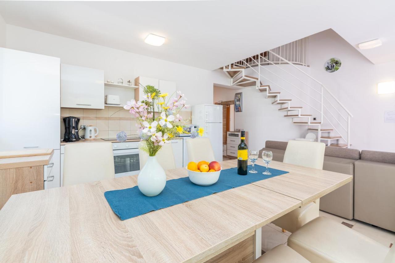 Apartment Lovorka 5 Baška Екстериор снимка