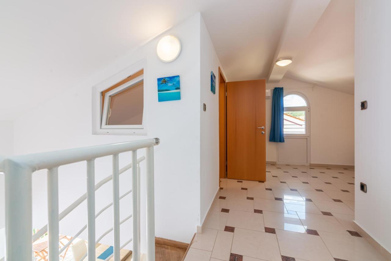 Apartment Lovorka 5 Baška Екстериор снимка